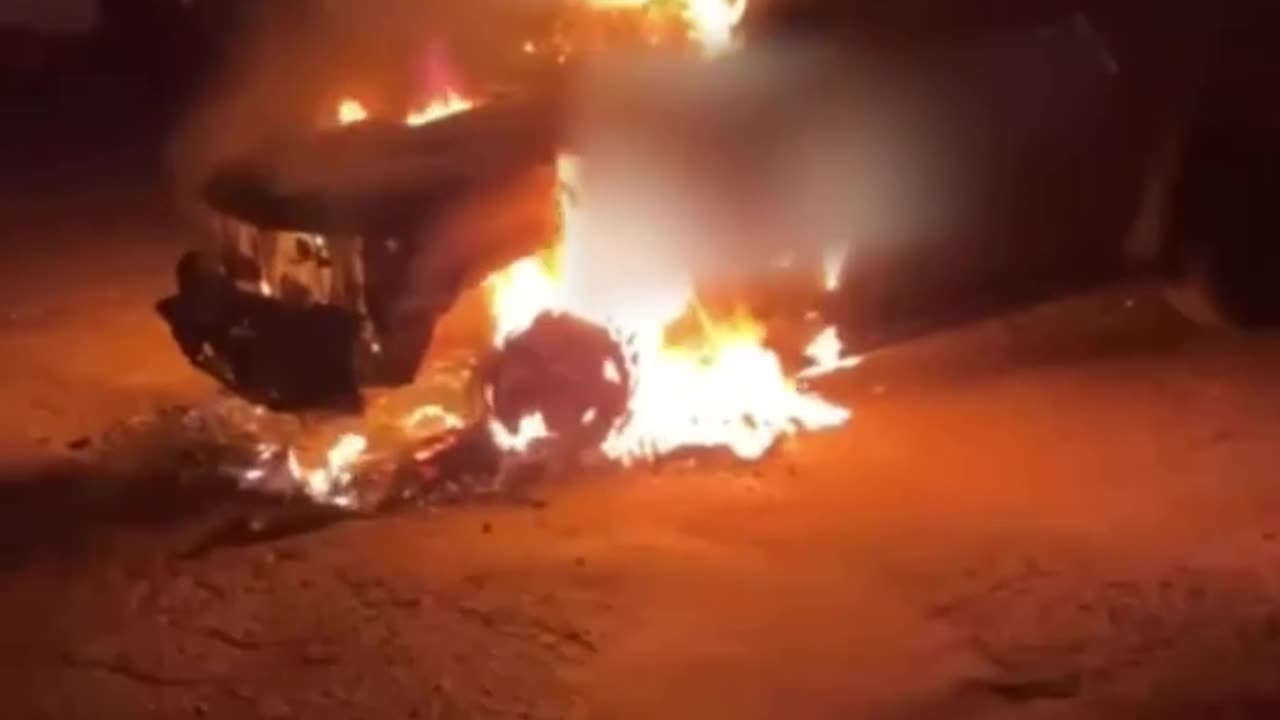 🔥🇺🇦UKRAINIANS BURN MILITARY VEHICLES IN ANTI-ZELENSKY PROTEST