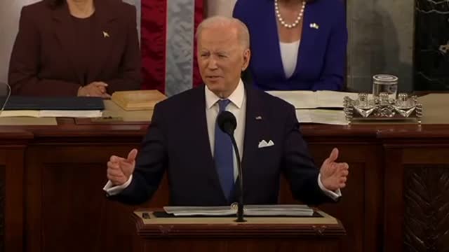 HYPOCRITES: Dems Cheer And Applaud As Biden Talks About Funding The Police