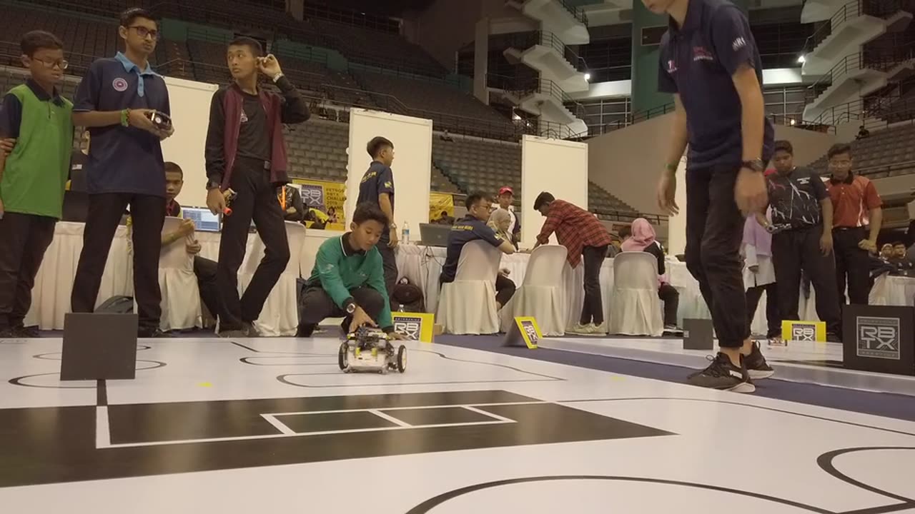 Small robots in hall