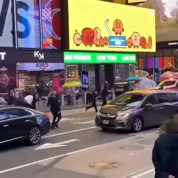 3-Year Old Shot in Times Square in NYC, Heroic NYPD Carries Her to Ambulance
