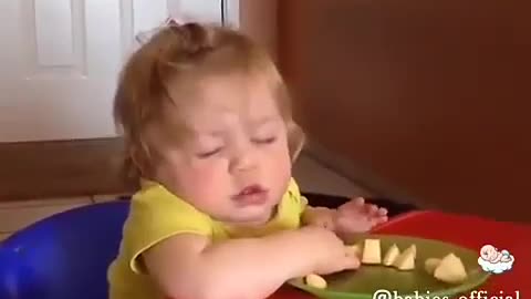 CUTE BABY SLEEPING