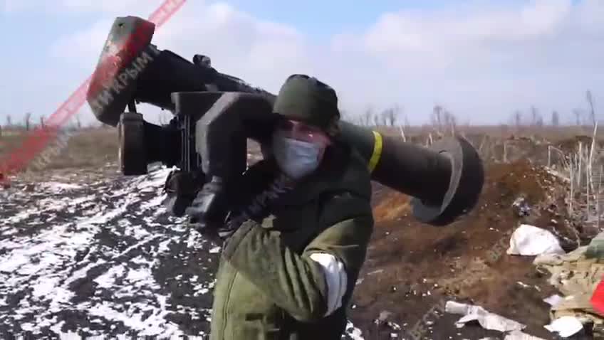 Russian Shows off Captured Javelin