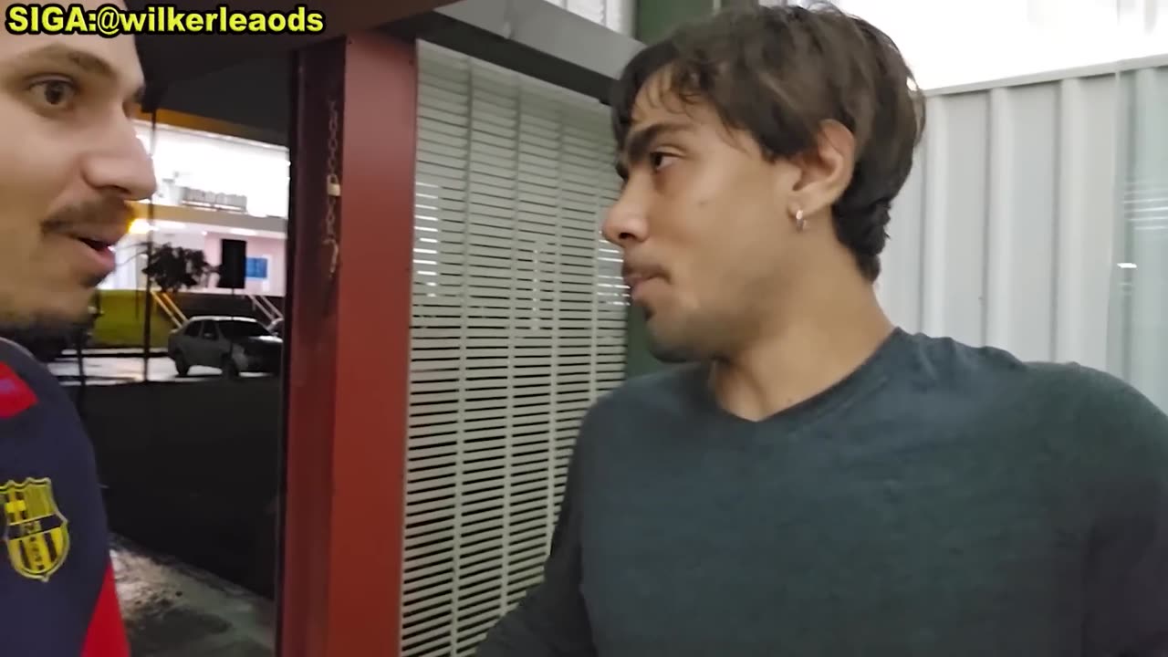 O alune veio emocionado e me entregou esse presente, tá ligado? 😆 - Ep 39