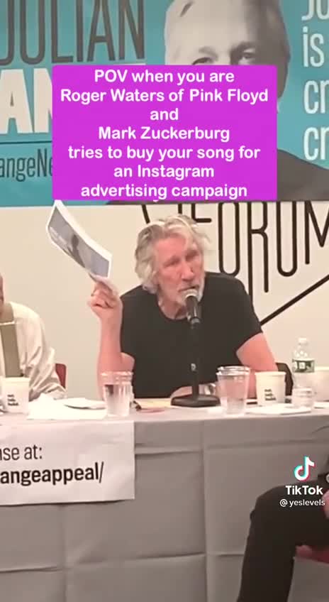 Pink Floyd mandano FANCULO Zuckerberg