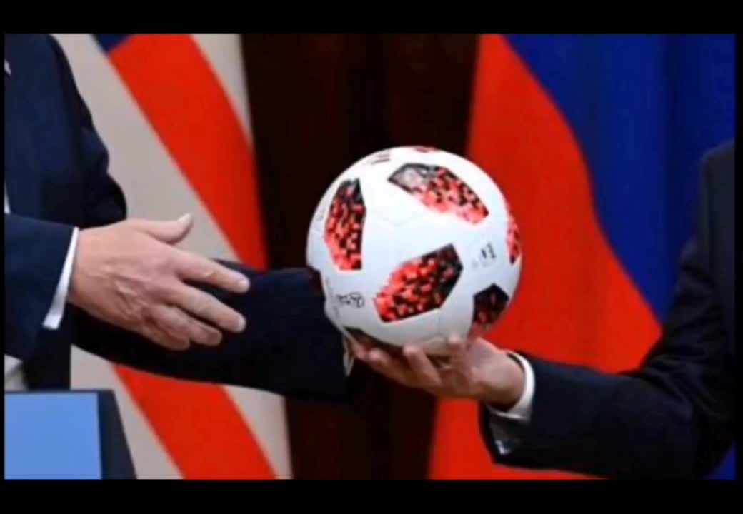 Remember the infamous soccer ball ? ⚽️