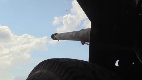 Artillery of the People's Militia of Lugansk People's Republic countering AFU artillery
