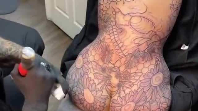 Full Back Tattoo Girl #Backpiece Tattoo Ideas for Womens Lower Back - Back Tattoos For Females