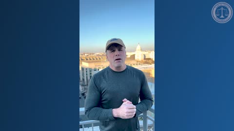 FITTON: Congress to Allow 5k Illegals a Day? Call Congress Now!