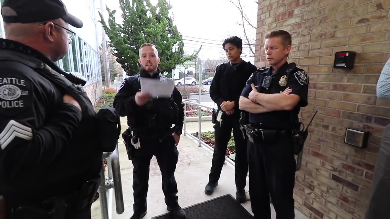 FAKE FEAR = TRESPASSED FOR THE FIRST AMENDMENT AUDIT - NO EQUALITY OF LAW