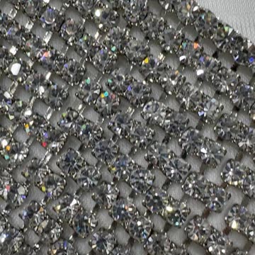 Rhodium Plated Crystal Choker Necklace (14”~16”). Made with Swarovski Crystal