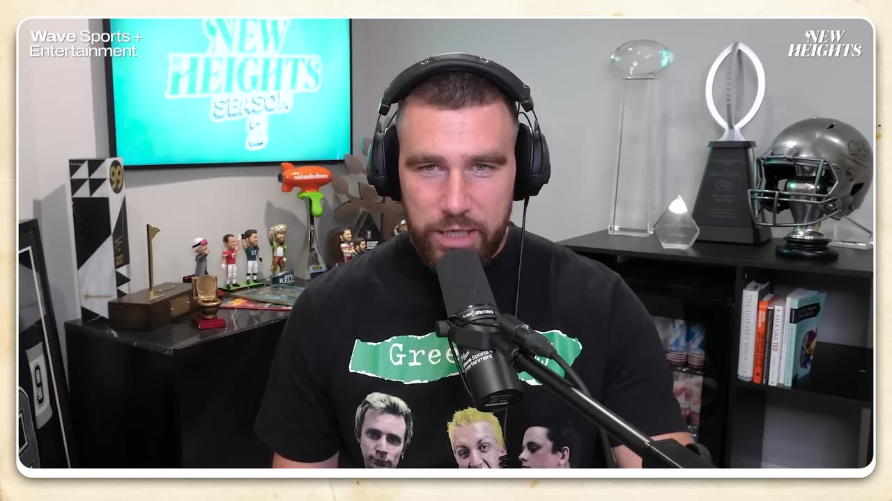 Jason and Travis hilariously break down Ryan Fitzpatrick's reluctance to get close during TNF demo