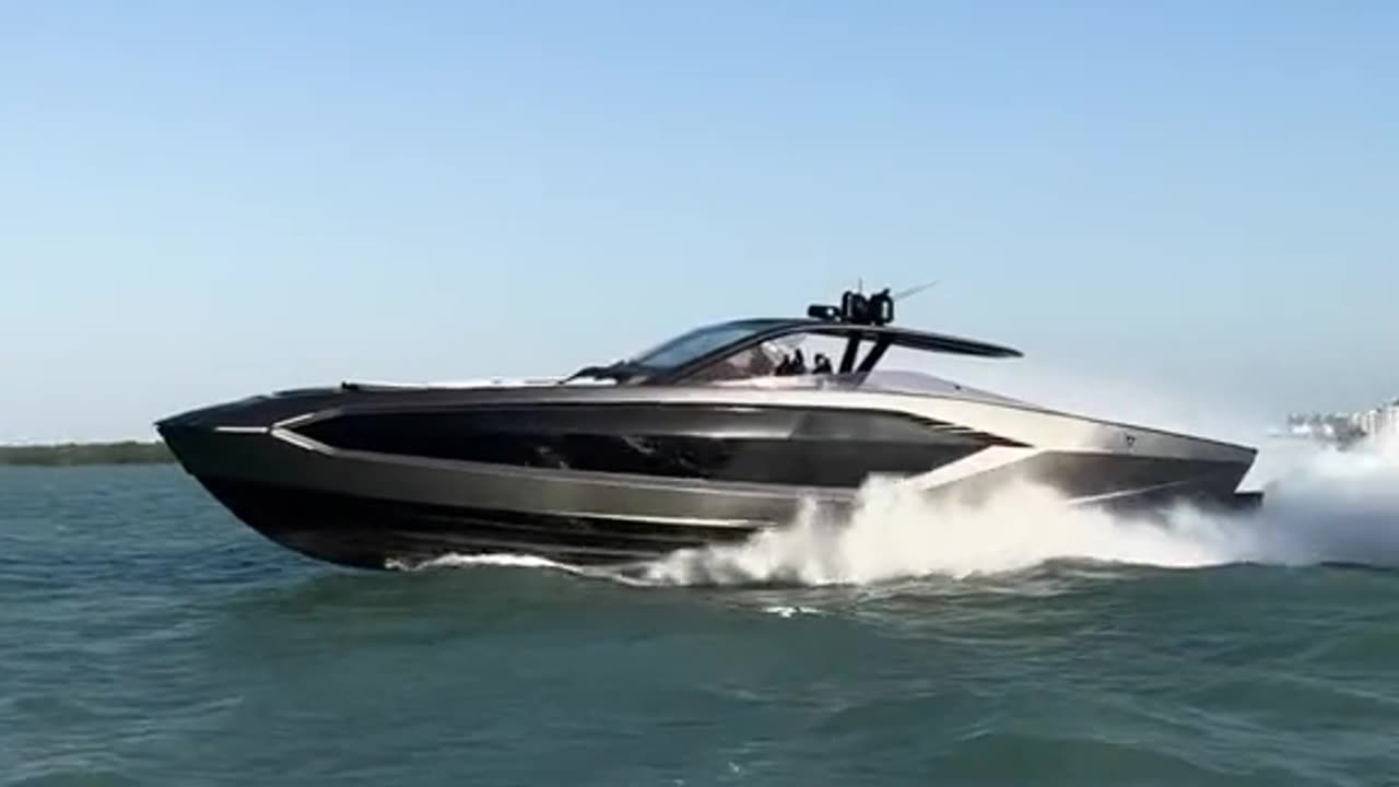 The Tecnomar for Lamborghini 63 is a supercar-inspired yacht with 4000 hp…😍🛥️