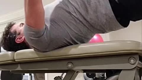 200lbs lift chest press