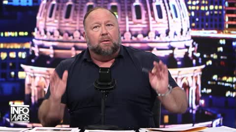 VIDEO: Tucker Carlson And Mike Tyson Endorse Alex Jones