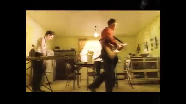 Crowded House - Don't Dream It's Over