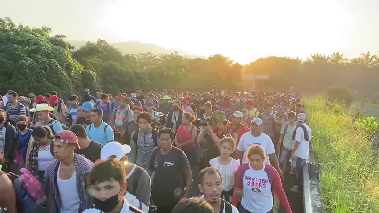 Migrant Caravan will blow your Mind from Mexico