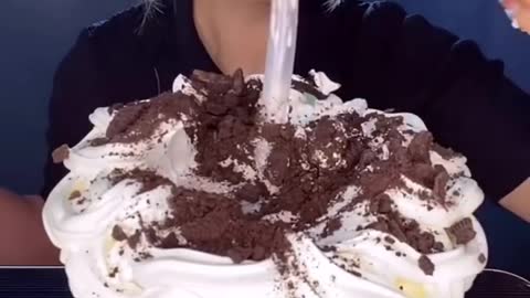 ASMR Cake Eating Mukbang