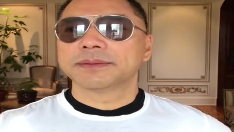 20180513文贵先生视频：成就人生 #最重要三个人—— #贺龄乐 先生是江泽民当电子工业部部长时质量处处长，办公室主任黄丽满是。创造了那个半导体时代