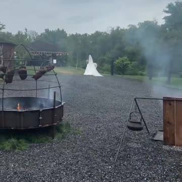 Susan Sarandon's daughter Eva Amurri gets married in rural NY