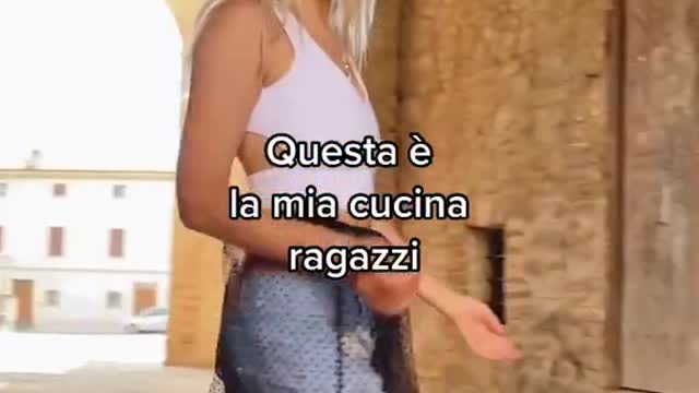 MASHA CAPSIZ ( GIRO COMPLETO DELLA MIA CASA)