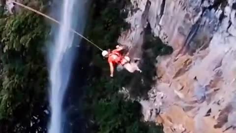 The canyon swing, the real fly