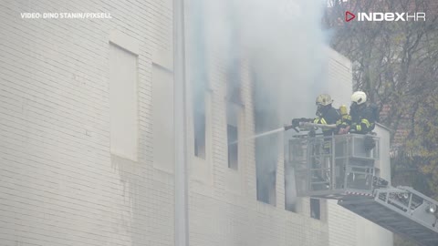 Zadar: Požar u marini Tankerkomerc