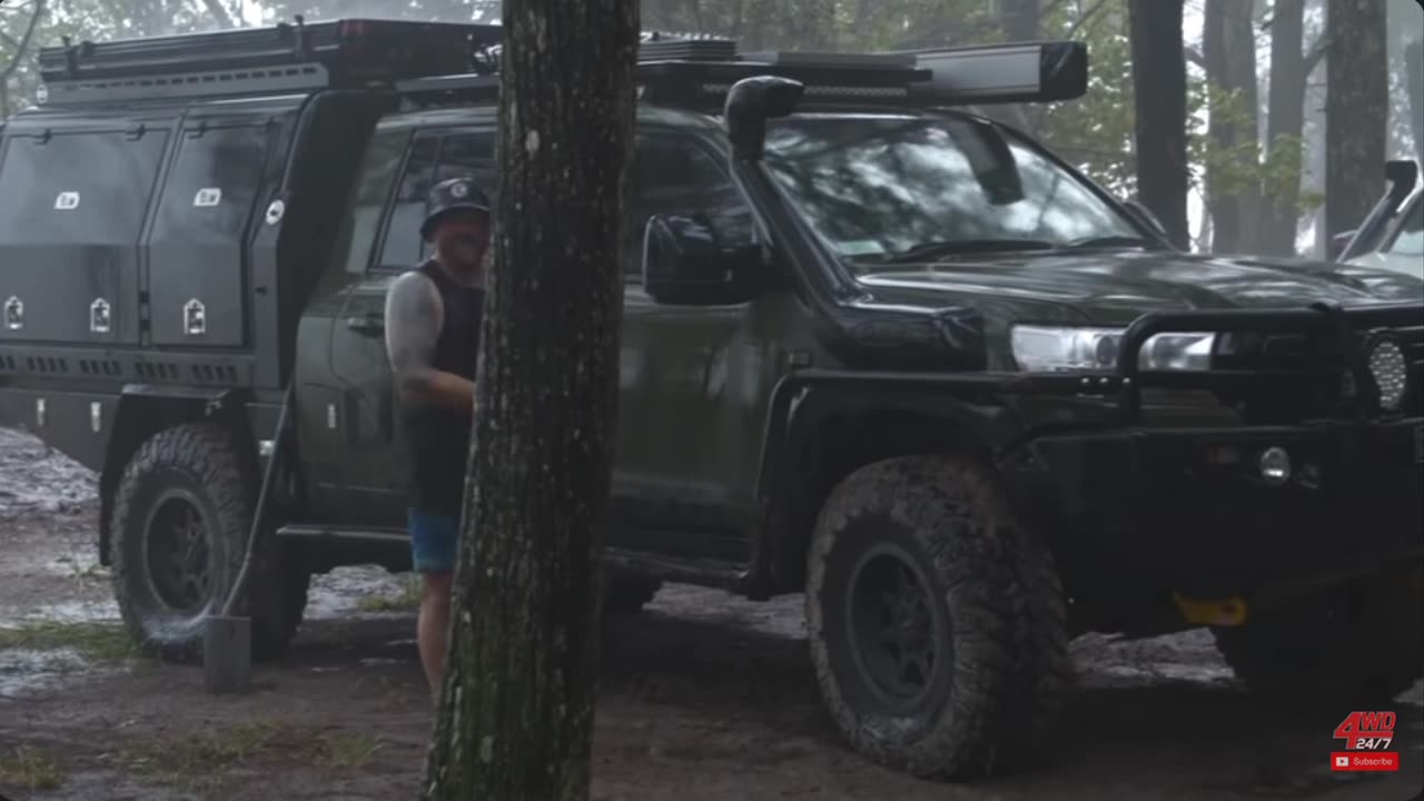 ROOF DEEP💦💦 water crossing causes CHAOS! Moreton Island adventure gone wrong 💦💦