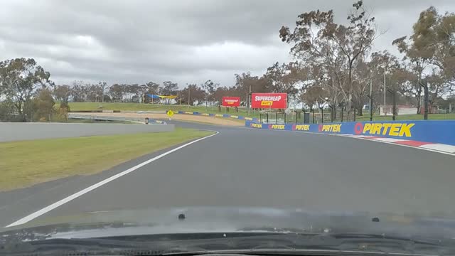 Log-20221121-103538 Mount Panorama Circuit