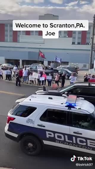 Biden Motorcade in Scranton PA - Patriots “Let’s Go Brandon”