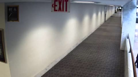 1469HSOB02SH211Hallway_2021-01-06_15h20min01s910ms.mp4