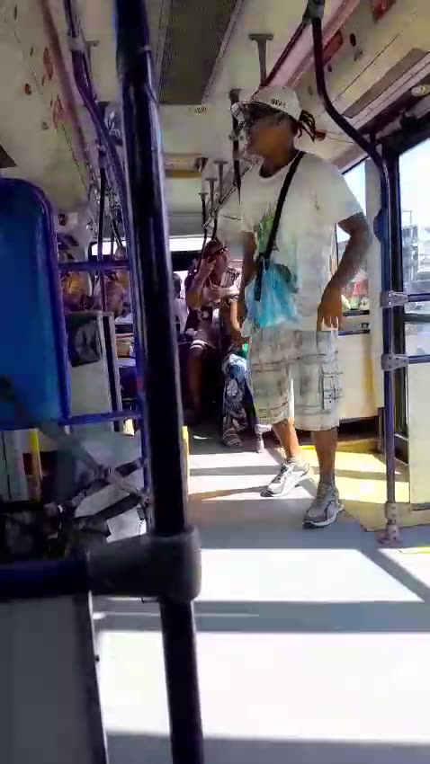 Video: venta de bolis en buses Transcaribe, la empresa se pronuncia