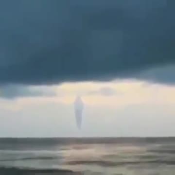 The Amazing UFO in Hawaii, USA