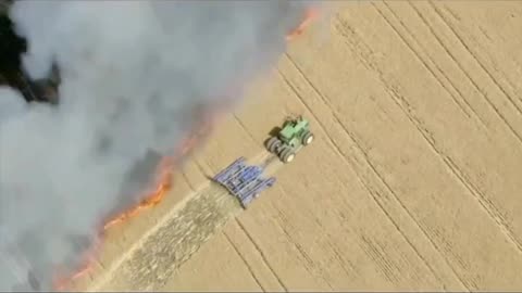 Farmer🌾protecting his farm from 🔥 fire🥺🥺