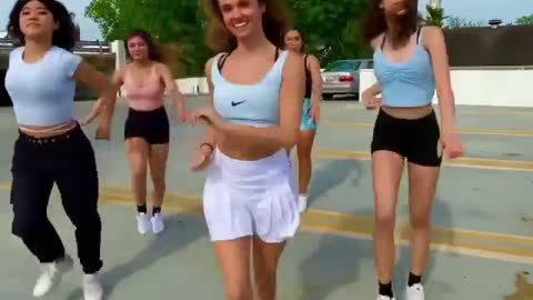 Shuffle dancers