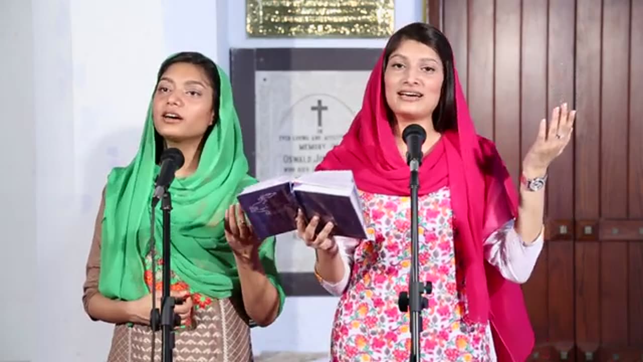 Zaboor 100 Aye Sub Zameen Dae Loko Tareef Karo Rabb Di