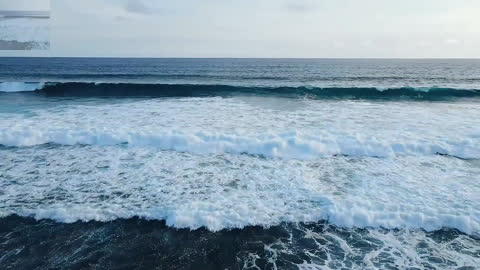 The sea waves