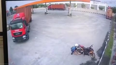 LKW vs MOTORRAD (Lucky Man)🧐