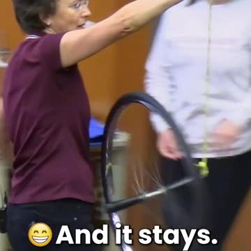 Does the spinning wheel defy gravity?🚫NO! It obeys it by going in circles around the direction of gravity