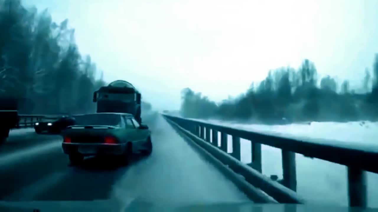 Crazy Drivers & Car Accidents - DashCam Russia [part 1]