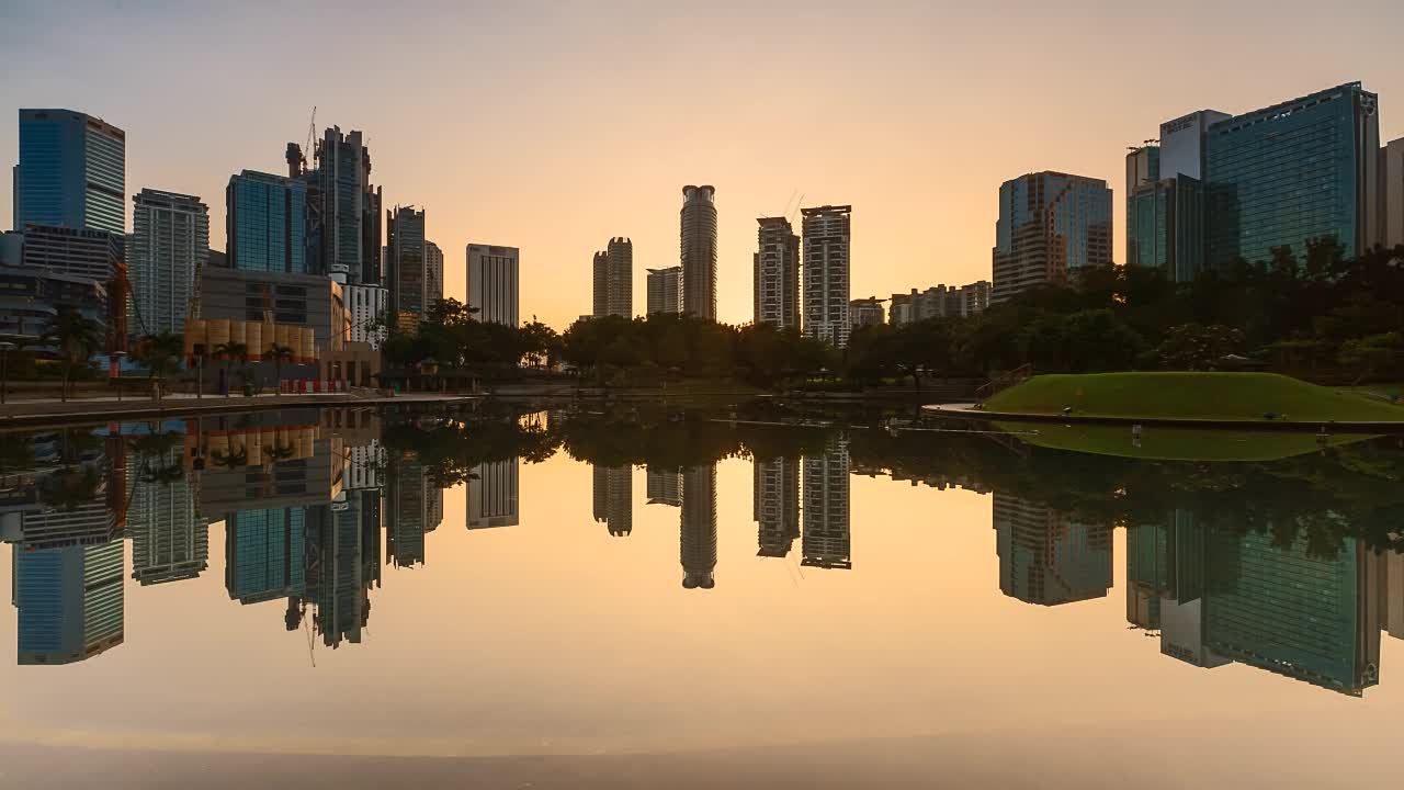 timelapse of kualalumpur