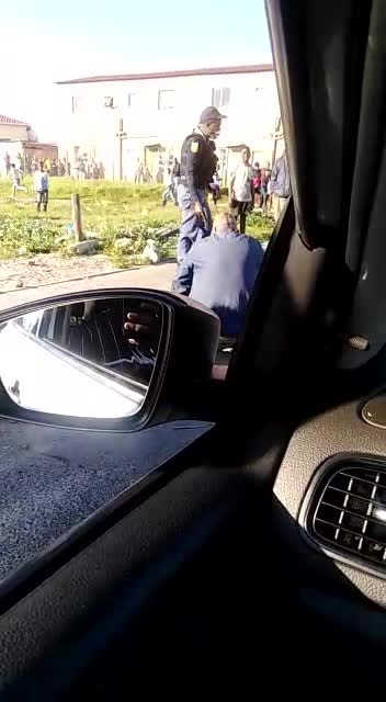 Langa community moer ‘rapist’ oupa