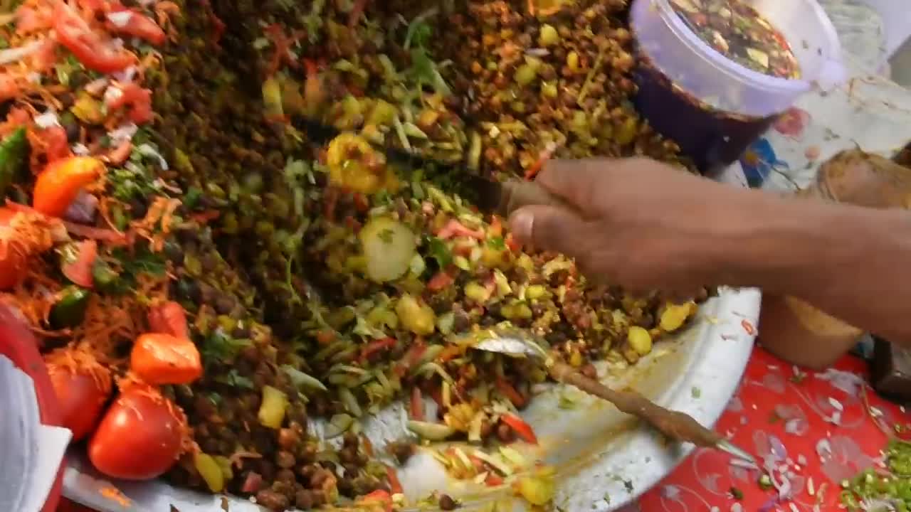 Famous Chana Masala Chaat Wala Tk 10/- Only |