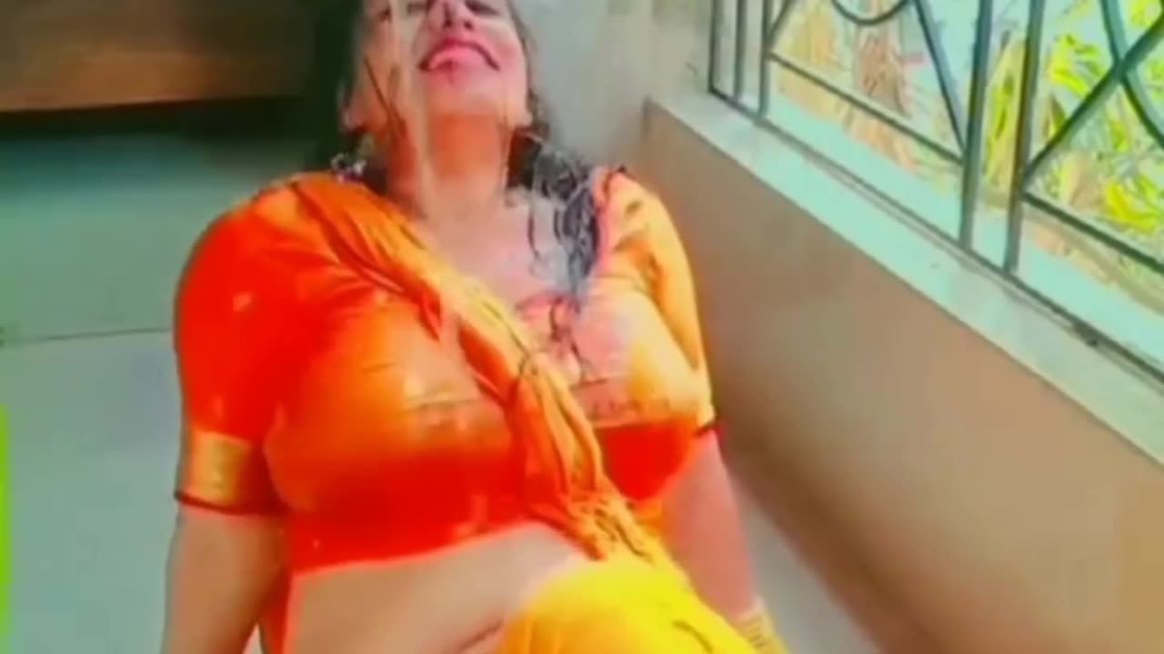 पेसाब से नहाने का ये कौन सा नियम हैं भाई 🤪🤪🤪