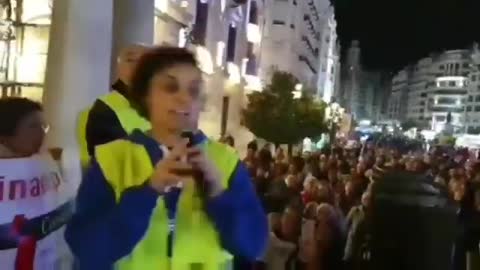 Police in Europe to Unite! Down with the Health Passport!