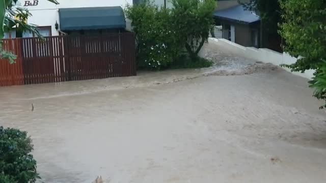 Struisbaai homes flooded