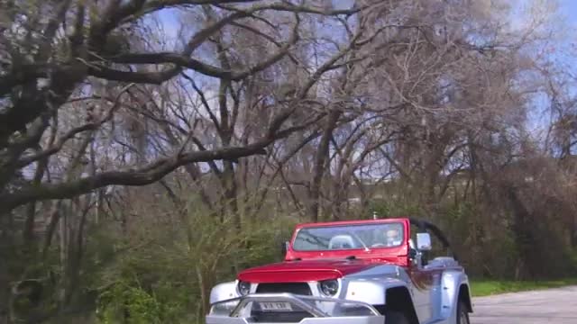 This Car Can Drive in Water