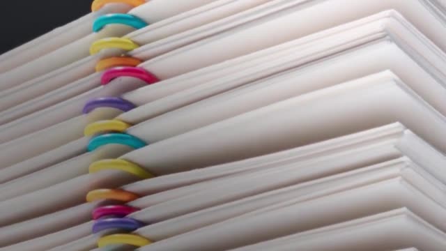 WELL, DUH! Muslim women in hijabs less likely to get hired