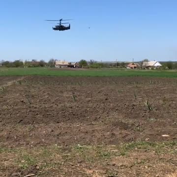 Mi-8 escorted by two Ka-52s of the Russian Aerospace Forces in the Zaporozhye region.