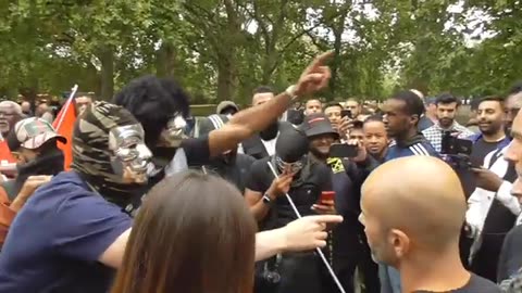 ISRAELIS CONFRONTED BY MASKED MEN #SPEAKERSCORNER