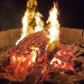 Molten Lava Bonfire